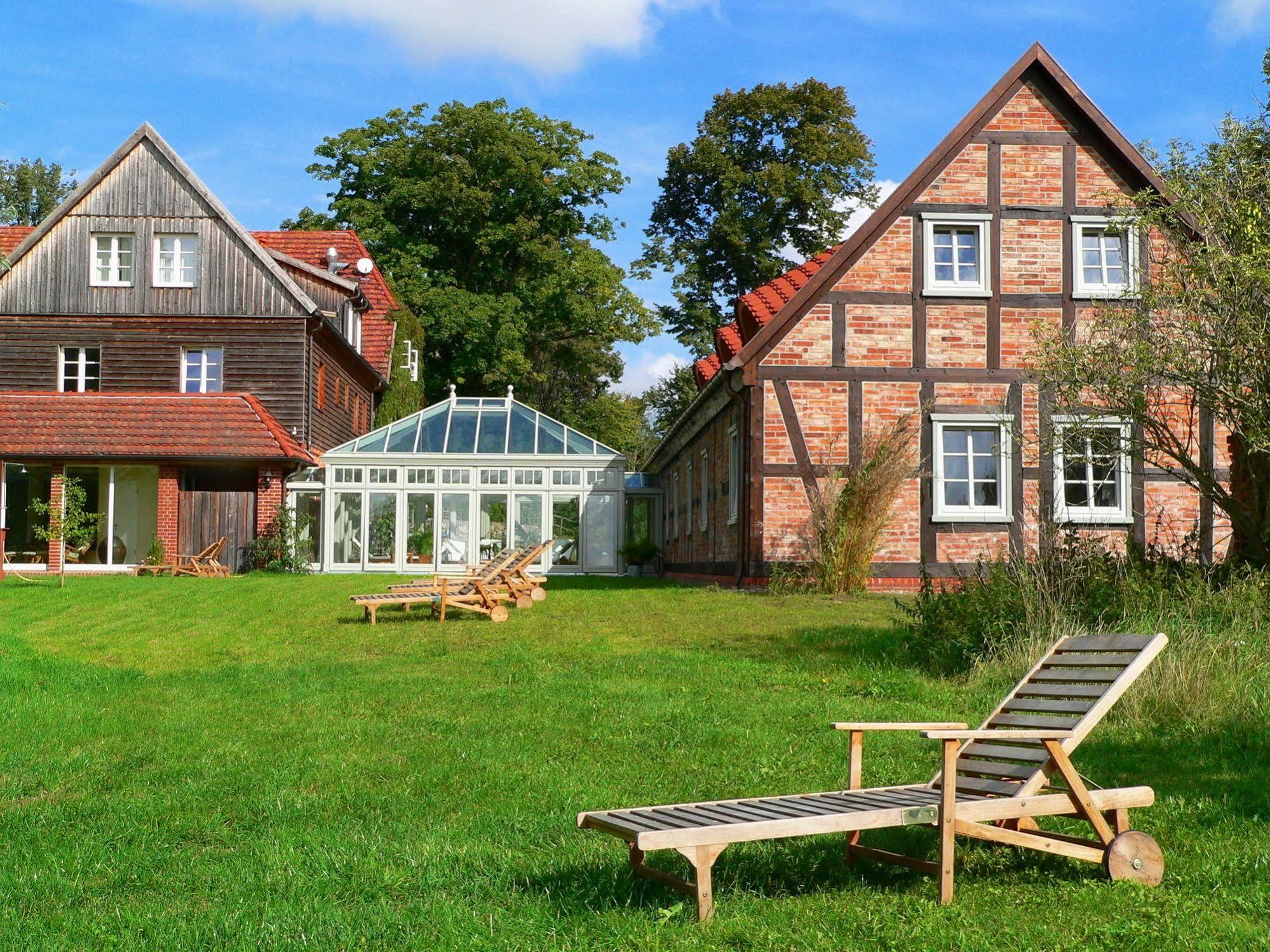 Отель Gutshof Woldzegarten Экстерьер фото